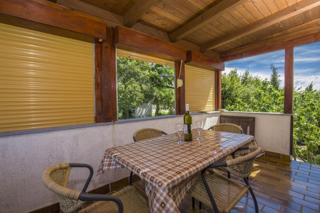 Apartment Vili Pinezići Екстериор снимка