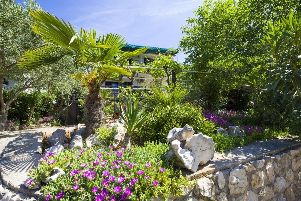 Apartment Vili Pinezići Екстериор снимка