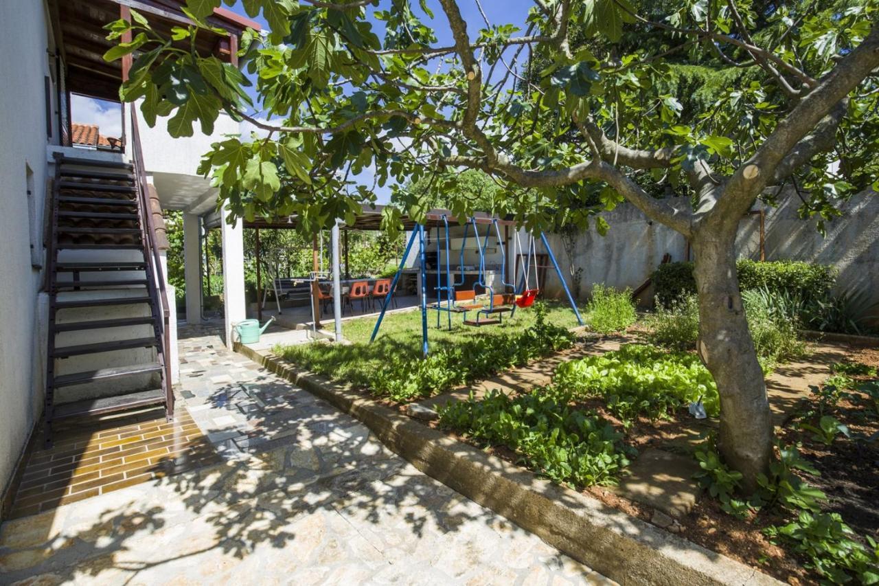 Apartment Vili Pinezići Екстериор снимка
